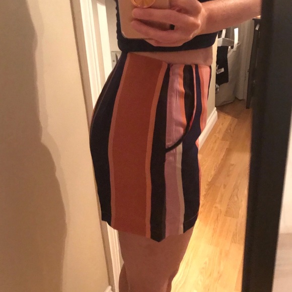 VICI dolls striped pocketed shorts - Picture 6 of 6